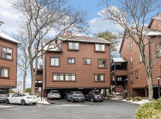 271 Sunset Ky, Secaucus, NJ 07094