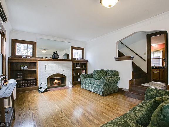 2nd image of 543 Cretin Ave S