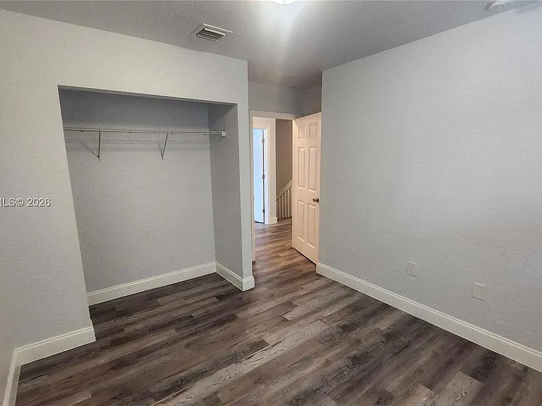 14004 NE 2nd Ave #14004 — Photo 14