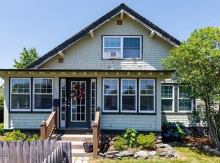296 Burncoat St, Worcester, MA 01606
