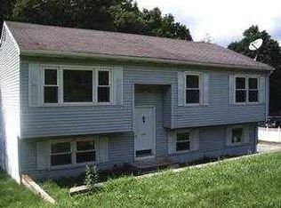 31 Meadow Ln, Vernon, NJ 07462