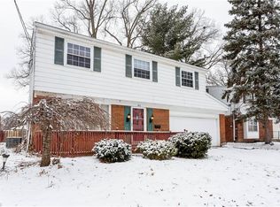 416 Longfellow St, Elyria, OH 44035