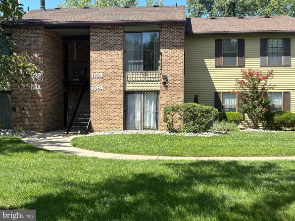 110 Red Cedar Ct #B