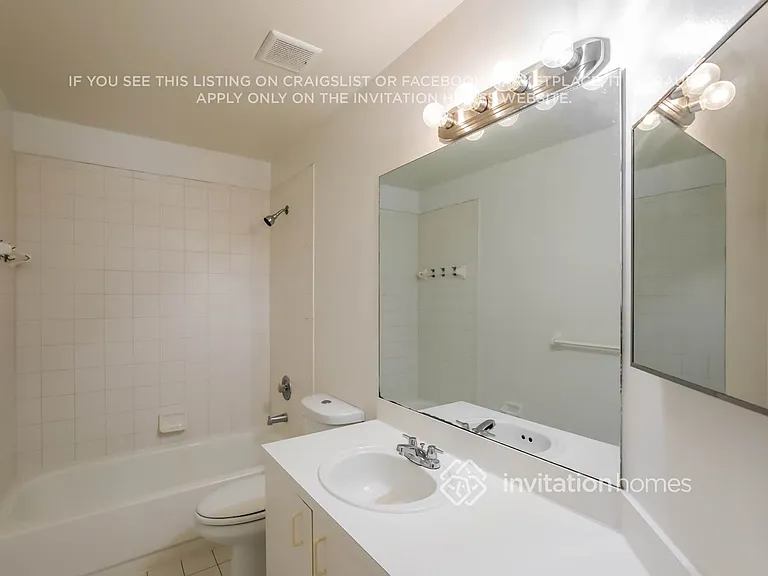 1614 SW 158th Ter — Photo 16