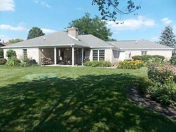 5th image of 1067 Blue Jay Dr