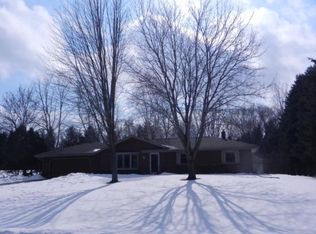 W236N9265 Mount Vernon Dr, Colgate, WI 53017