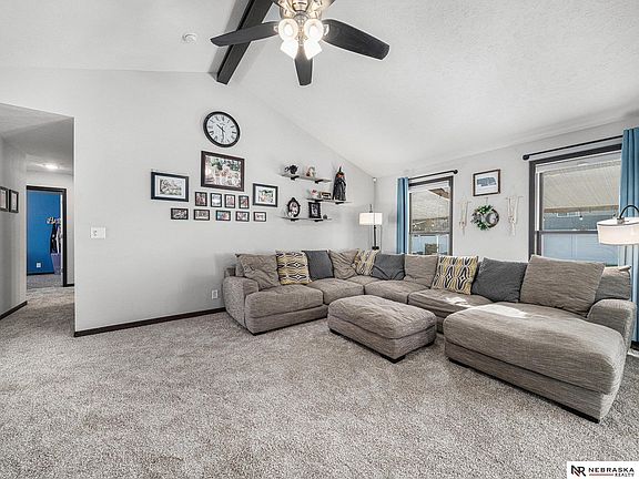 4th image of 4211 W Ludwig Dr