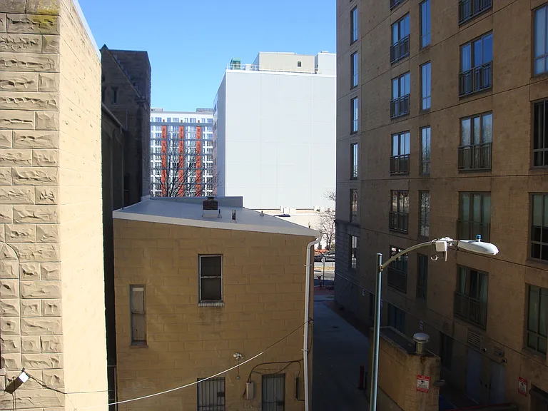 811 4th St NW #304 — Photo 20