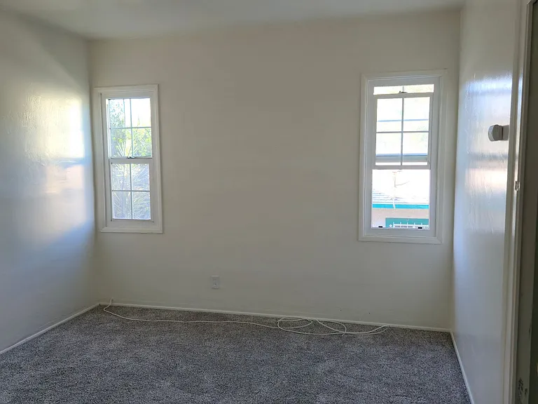 1520Norm — Photo 4