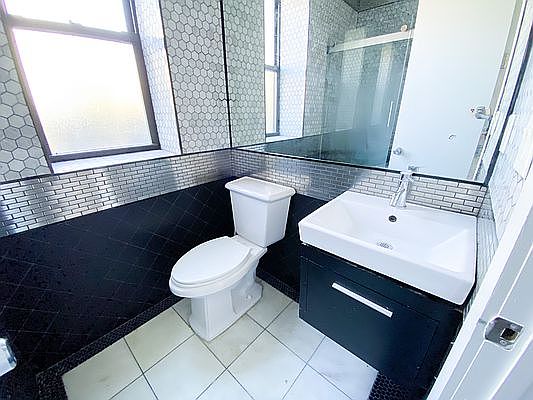 3rd image of 437 E 135th St APT 1B