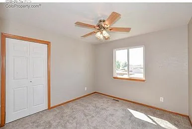 4 bed, 3.5 bath, 2393 sqft, $750 — Photo 2
