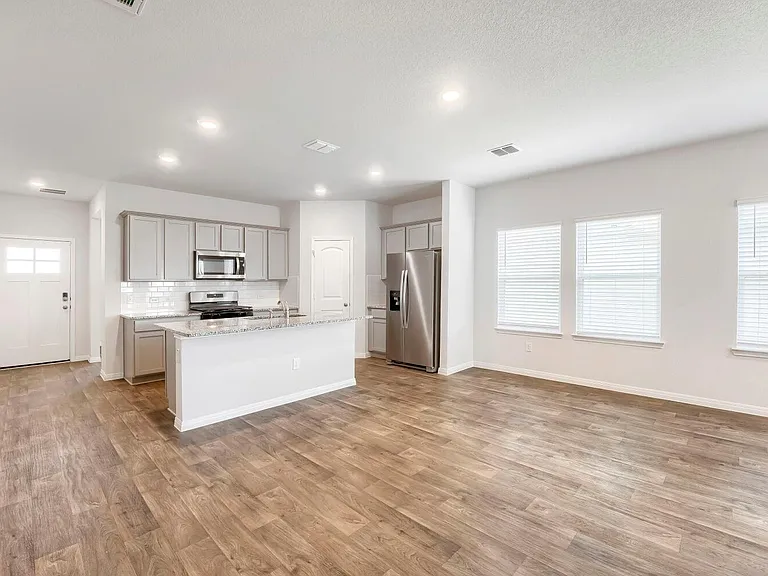 13507 Howser Trce — Photo 4