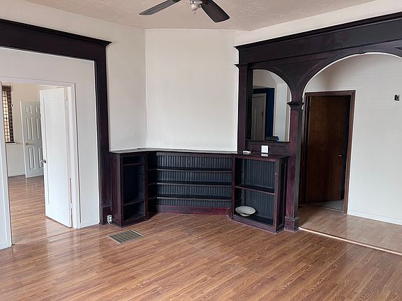 4th image of 1523 E Jackson St APT 1