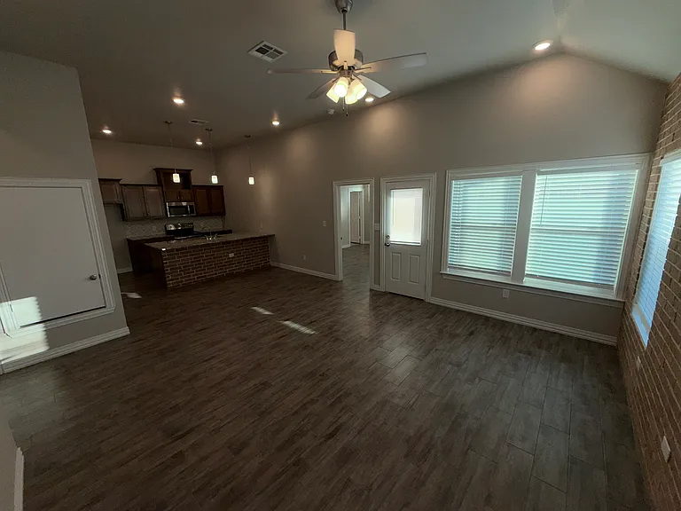 3481 Fenway Cir — Photo 4