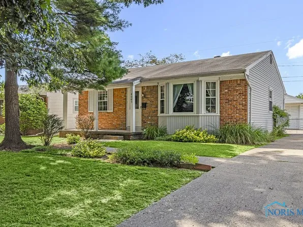 4045 Regis Dr, Toledo, OH 43623