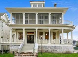 2105 General Pershing St, New Orleans, LA 70115