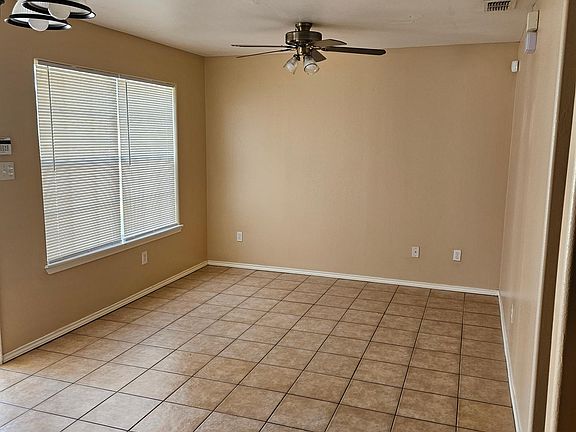 2nd image of 1006 Lilia Dr #113