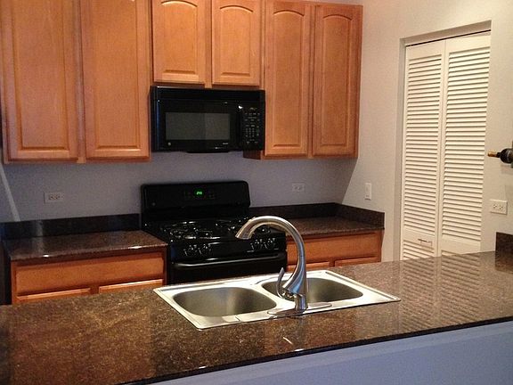 2nd image of 125 E 13th St Unit 614