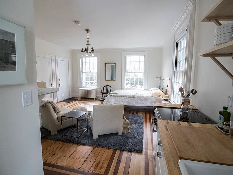 52 Maple St — Photo 10
