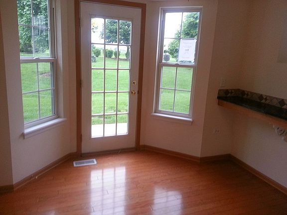 3rd image of 550 Mallard Ln #B