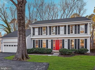 908 McMillen Ct, Great Falls, VA 22066
