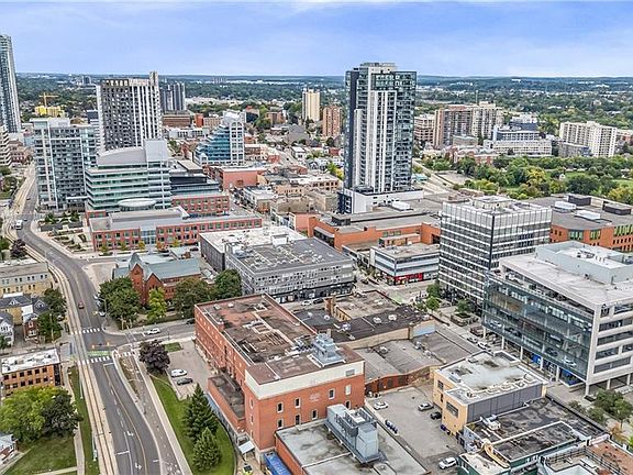 5th image of 1 Victoria St S #806