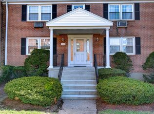 47 Brewster Rd, Glastonbury, CT 06033