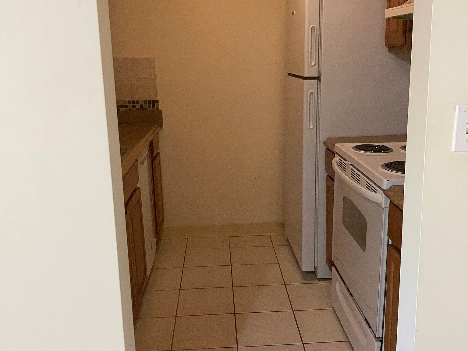 2 bed, 9999 sqft, $2,800 — Photo 1