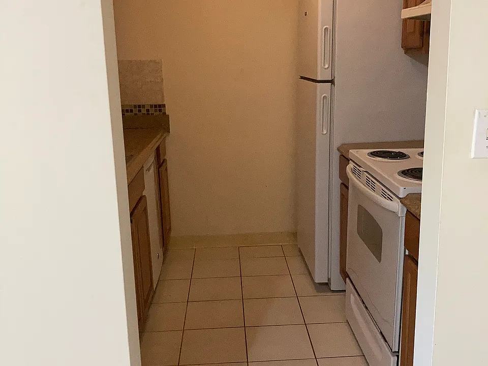 16 Winter St #23B