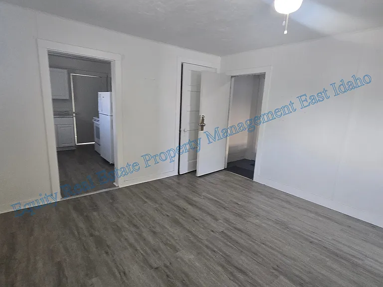 815 E Clark St #5 — Photo 19