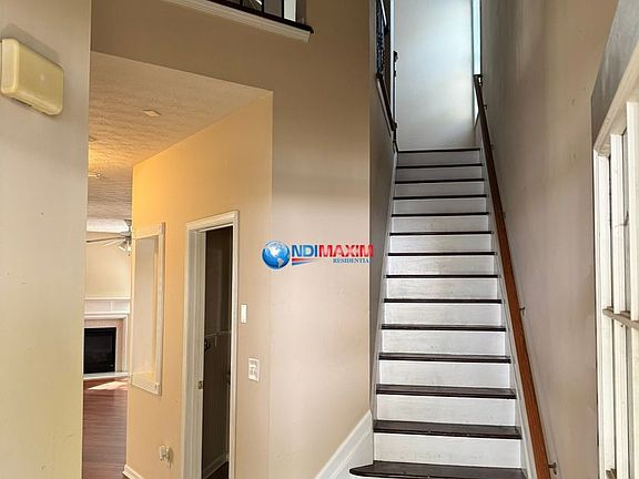 3rd image of 4240 Annlette Dr