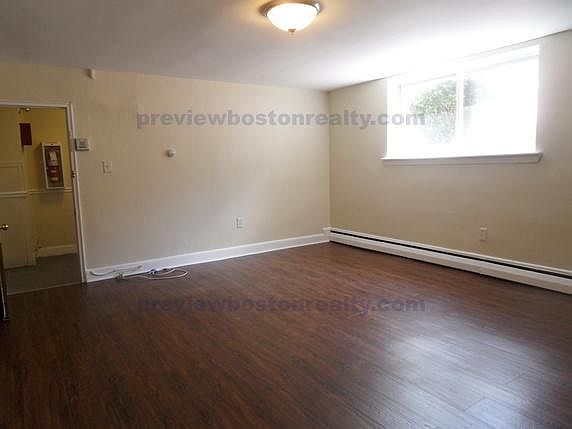 2nd image of 69 Chiswick Rd #L2