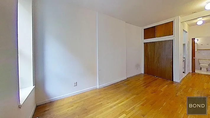 Rented by Bond New York | media 5