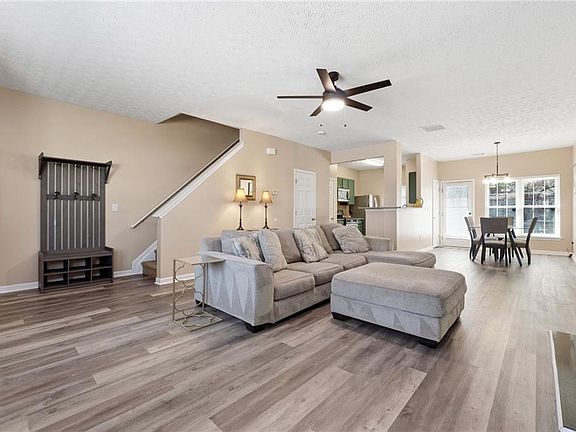 4th image of 4831 Walden Lake Pointe