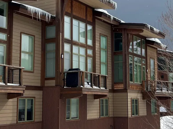 61B Sterling Lane #2, Stowe, VT 05672