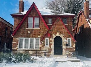 17523 Santa Barbara Dr, Detroit, MI 48221