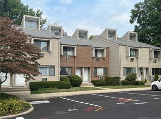 168 Belltown Rd APT 48, Stamford, CT 06905