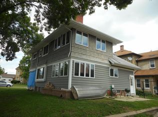 430 W Cook St, Portage, WI 53901