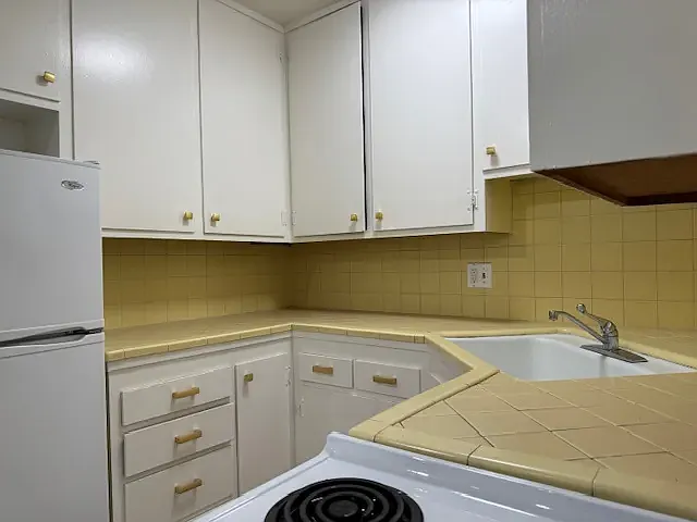 184 Moss Way #B — Photo 5