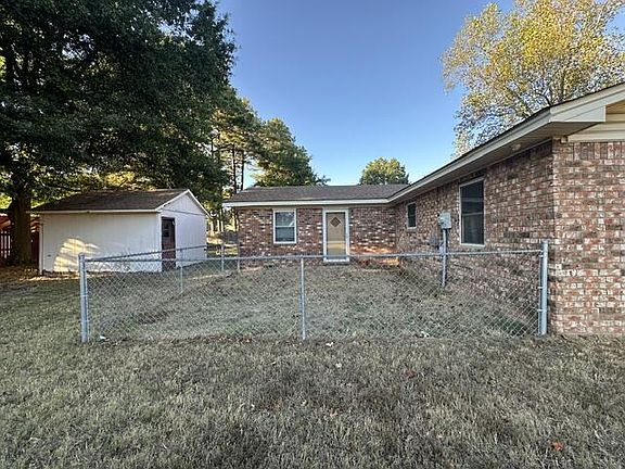 2nd image of 1803 Ouida St S