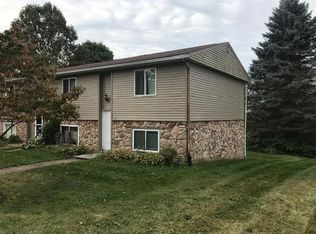 227 Cemetery St, Apple Creek, OH 44606