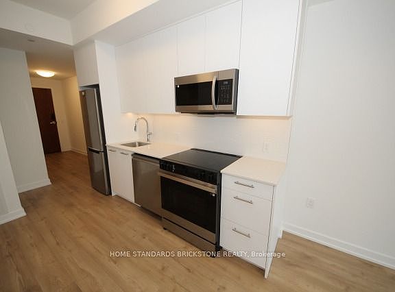 5th image of 30 Francis St S #2513