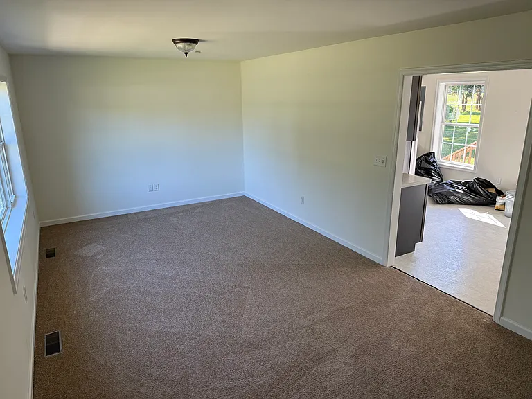 1010 Twin Ct — Photo 8