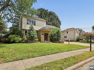 3-07 Dorothy St, Fair Lawn, NJ 07410