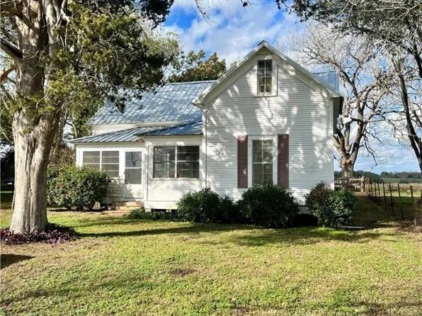 4342 County Road 217, Schulenburg, TX 78956