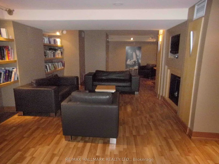 167 Church St #1909 — Photo 14
