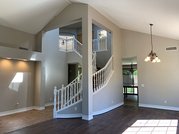 5th image of 2735 S Sorrelle