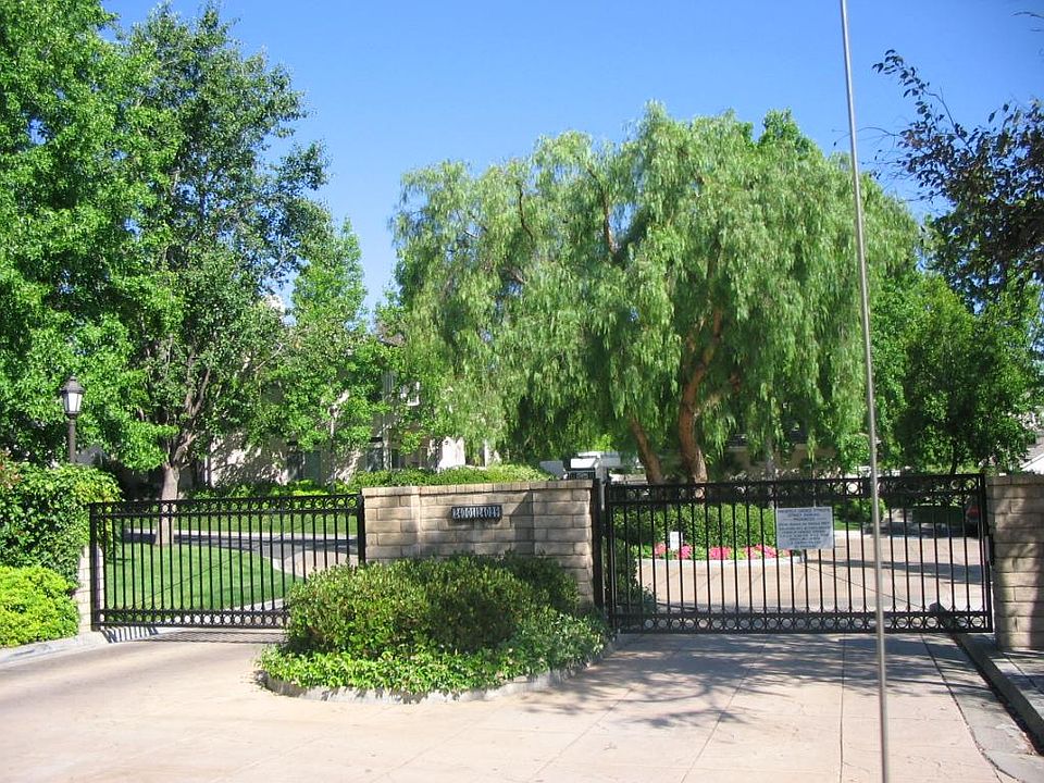 Arroyo West Condominiums 
A Gated Community