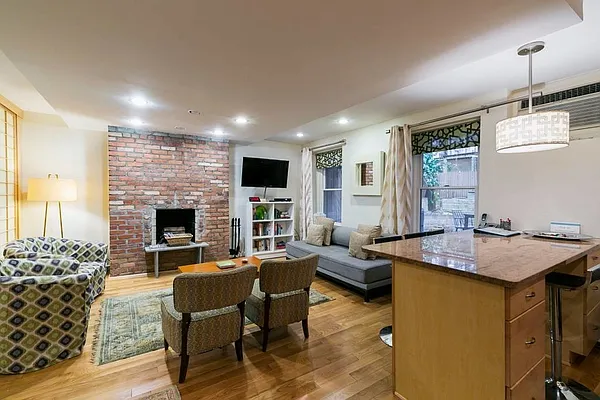 Rented by Owner | media 40