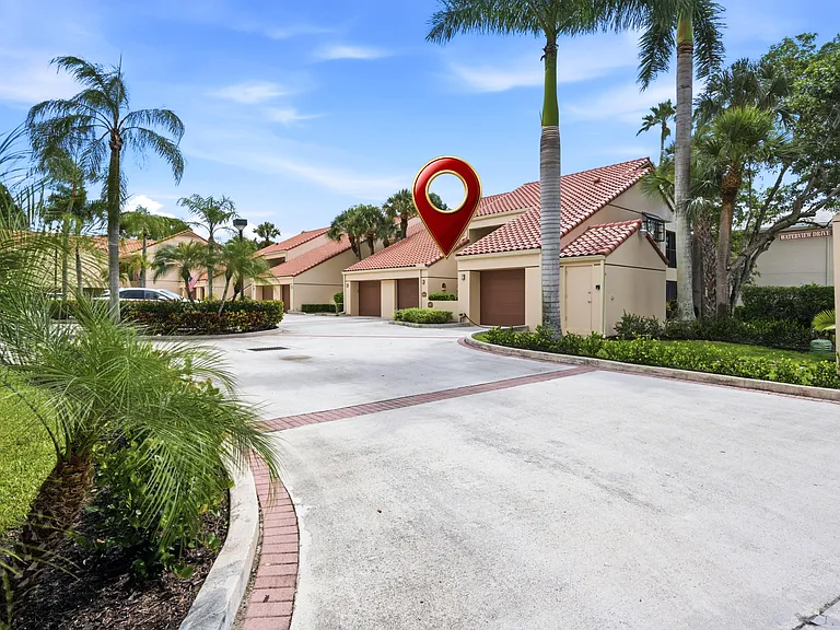 101 Waterview Dr — Photo 34